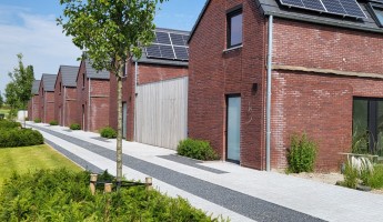 Instapklare nieuwbouwwoning met carport en aangelegde tuin Ronse